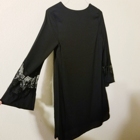 🛍 💜 Lace Sleeve Shift Dress - Picture 3 of 6